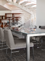 Mesa Treviso, cubierta de vidrio, 150x150x75h